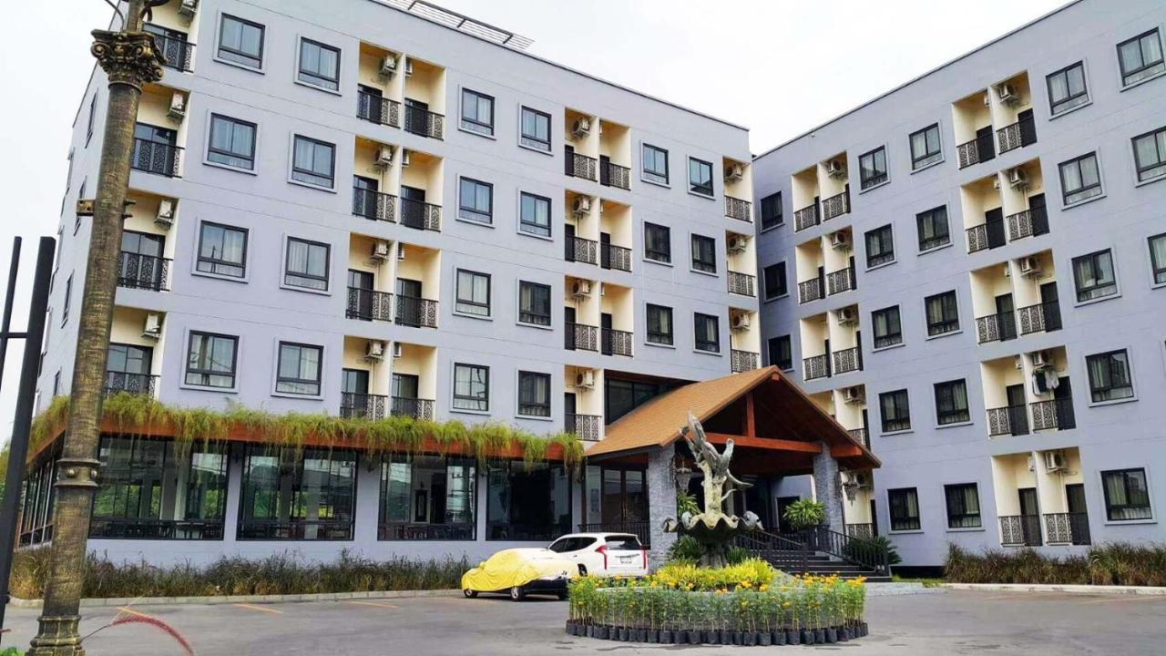 Hotel Iya Pathum Thani Εξωτερικό φωτογραφία